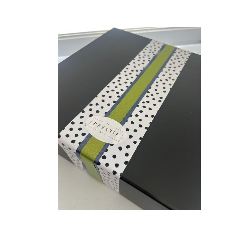(PRE ORDER ONLY) Snack Attack Gift Box